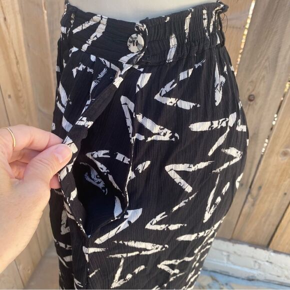 Evan Picone Vintage 1980s black and white graphic midi skirt - Picture 8 of 9